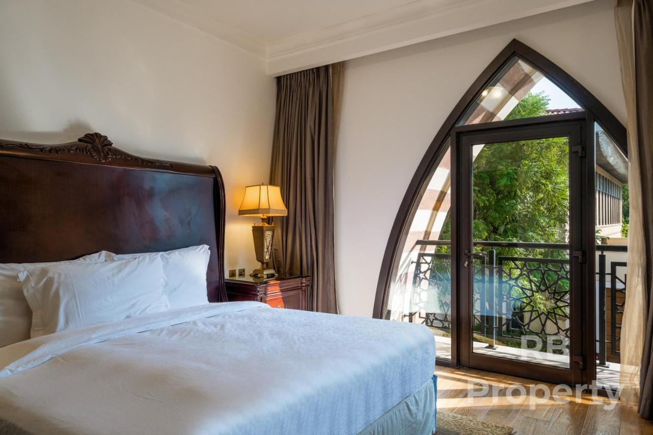 Zabeel Saray Royal Residences Lagoon Villa ドバイ エクステリア 写真