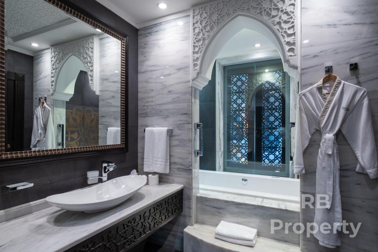 Zabeel Saray Royal Residences Lagoon Villa ドバイ エクステリア 写真